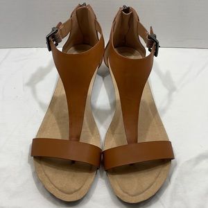 Kenneth Cole Reaction sandals